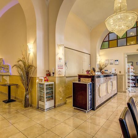 Hotel Maryelen 2 Rome Bagian luar foto