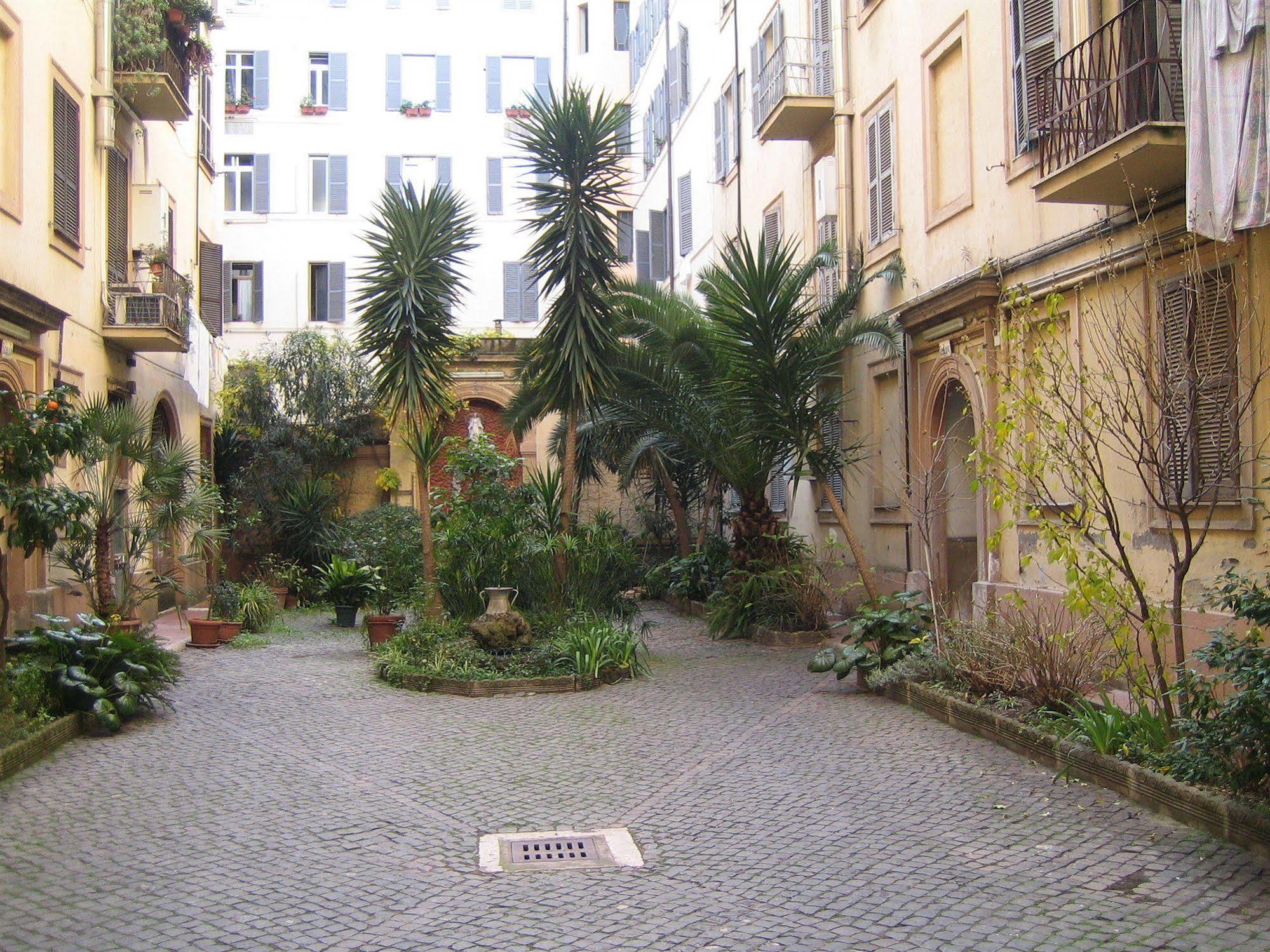 Hotel Maryelen 2 Rome Bagian luar foto